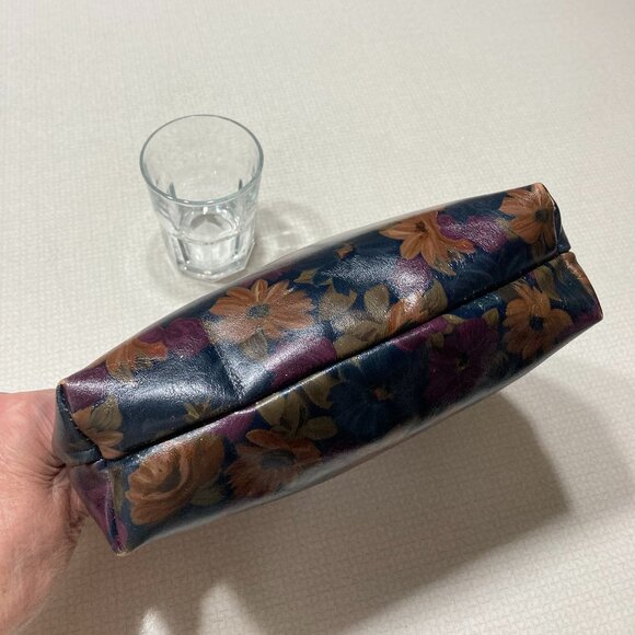 Patricia Nash Peruvian Painting Leather Wristlet/Clutch - Picture 7 of 14